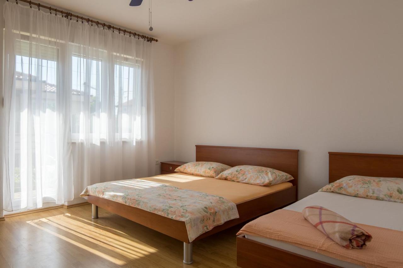 Apartment Pepica Trogir Exterior photo
