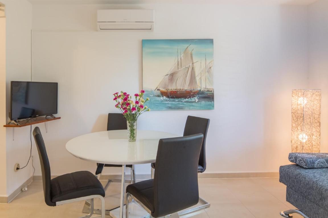 Apartment Pepica Trogir Exterior photo